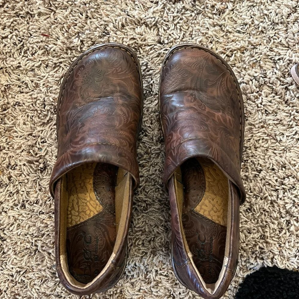 b.ø.c.  Clogs